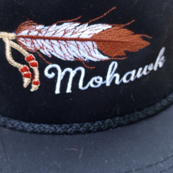 VTG Mohawk hat - Picture 2 of 4